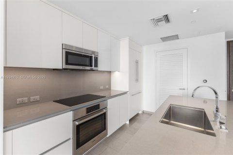 Купить кондоминиум в Майами, Флорида 1 спальня, 75.25м2, № 2035669 - фото 7
