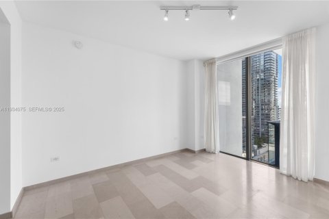 Купить кондоминиум в Майами, Флорида 1 спальня, 75.25м2, № 2035669 - фото 15