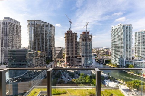 Купить кондоминиум в Майами, Флорида 1 спальня, 75.25м2, № 2035669 - фото 24