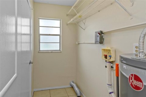 Снять в аренду квартиру в Киссимми, Флорида 2 спальни, 74.32м2, № 1771619 - фото 15