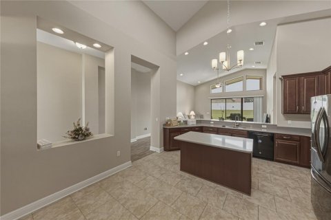 House in Lakeland, Florida 5 bedrooms, 323.86 sq.m. № 2266304 - photo 18
