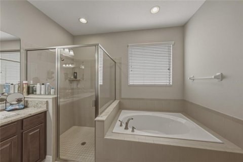 House in Lakeland, Florida 5 bedrooms, 323.86 sq.m. № 2266304 - photo 29