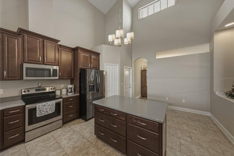 House in Lakeland, Florida 5 bedrooms, 323.86 sq.m. № 2266304 - photo 17