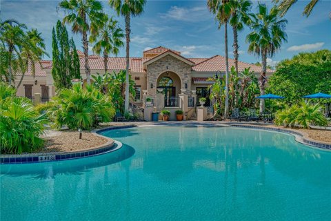 House in Lakeland, Florida 5 bedrooms, 323.86 sq.m. № 2266304 - photo 2