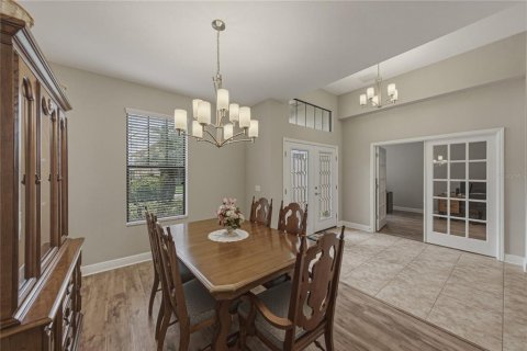 House in Lakeland, Florida 5 bedrooms, 323.86 sq.m. № 2266304 - photo 11
