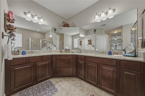 House in Lakeland, Florida 5 bedrooms, 323.86 sq.m. № 2266304 - photo 27