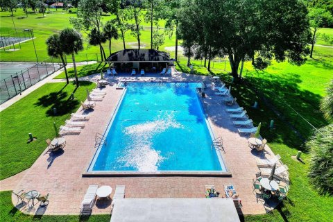 House in Winter Haven, Florida 3 bedrooms, 198.81 sq.m. № 2152103 - photo 5