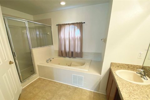 Villa ou maison à vendre à Kissimmee, Floride: 4 chambres, 260.68 m2 № 1905499 - photo 9