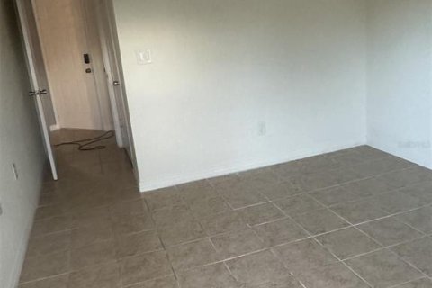 Apartamento en alquiler en Orlando, Florida, 2 dormitorios, 80.27 m2 № 1877033 - foto 9