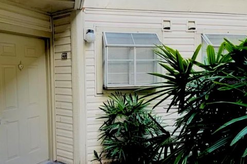 Apartamento en alquiler en Orlando, Florida, 2 dormitorios, 80.27 m2 № 1877033 - foto 1
