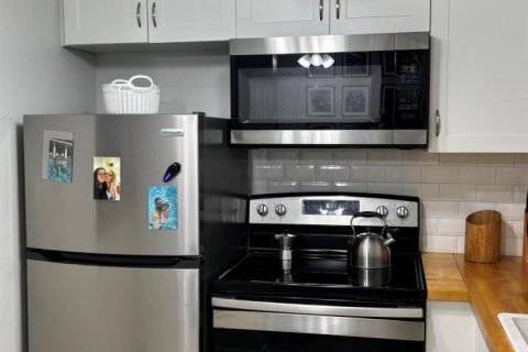 Condo in West Palm Beach, Florida, 1 bedroom  № 2081685 - photo 7