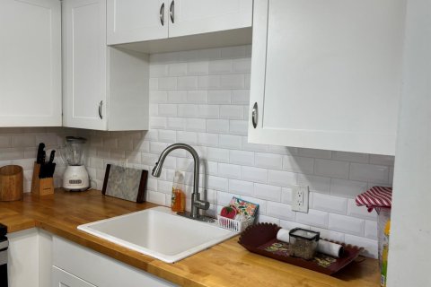 Condo in West Palm Beach, Florida, 1 bedroom  № 2081685 - photo 9