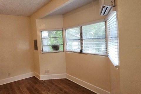 Appartement à louer à Saint Petersburg, Floride: 1 pièce, 27.87 m2 № 1876966 - photo 4