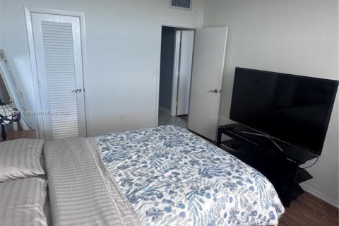 Condo in Sunny Isles Beach, Florida, 3 bedrooms № 2076711 - photo 29