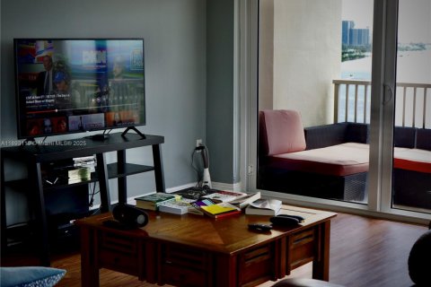 Condo in Sunny Isles Beach, Florida, 3 bedrooms № 2076711 - photo 20