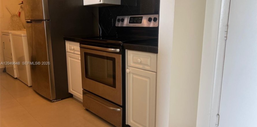 Condo à Aventura, Floride, 1 chambre  № 2193177
