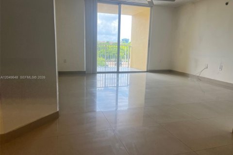 Copropriété à vendre à Aventura, Floride: 1 chambre, 67.82 m2 № 2193177 - photo 2