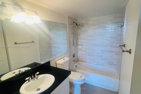 Copropriété à vendre à Aventura, Floride: 1 chambre, 67.82 m2 № 2193177 - photo 23