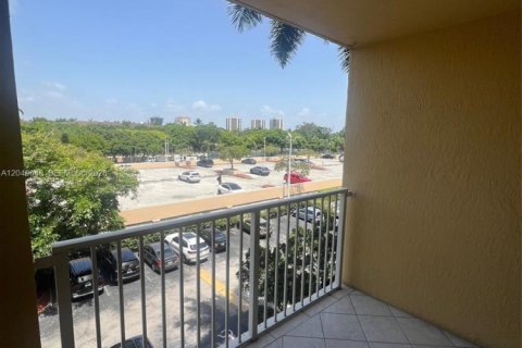 Copropriété à vendre à Aventura, Floride: 1 chambre, 67.82 m2 № 2193177 - photo 15