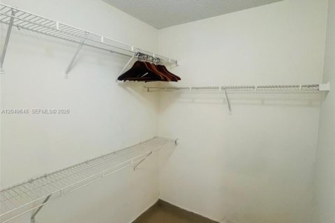 Copropriété à vendre à Aventura, Floride: 1 chambre, 67.82 m2 № 2193177 - photo 17