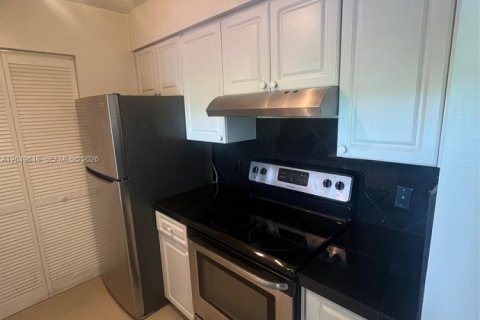 Copropriété à vendre à Aventura, Floride: 1 chambre, 67.82 m2 № 2193177 - photo 13