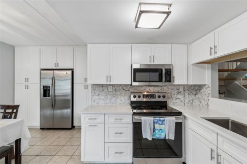 Copropriété à vendre à Tampa, Floride: 2 chambres, 127.09 m2 № 2203612 - photo 4