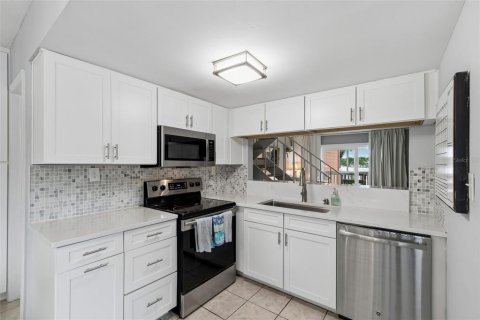 Copropriété à vendre à Tampa, Floride: 2 chambres, 127.09 m2 № 2203612 - photo 8