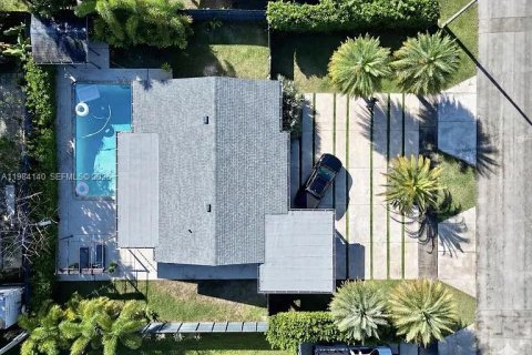 Casa en alquiler en Miami, Florida, 3 dormitorios, 101.45 m2 № 2045568 - foto 5