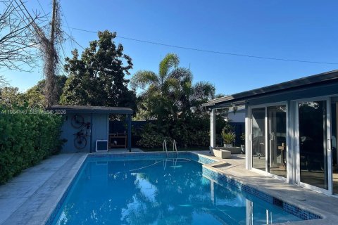 Casa en alquiler en Miami, Florida, 3 dormitorios, 101.45 m2 № 2045568 - foto 16