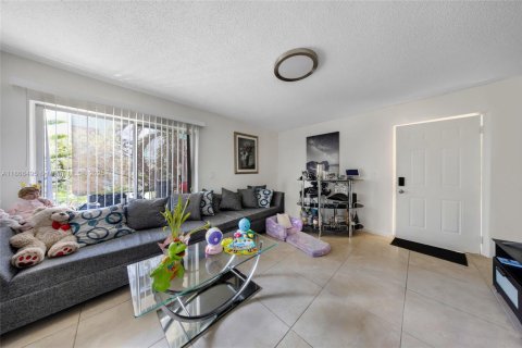 Immobilier commercial à vendre à Miami, Floride: 314.1 m2 № 1897274 - photo 16