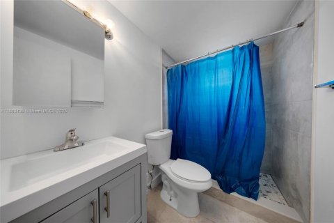 Immobilier commercial à vendre à Miami, Floride: 314.1 m2 № 1897274 - photo 15