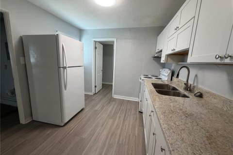 Villa ou maison à vendre à Saint Petersburg, Floride: 4 chambres, 96.8 m2 № 2415159 - photo 6