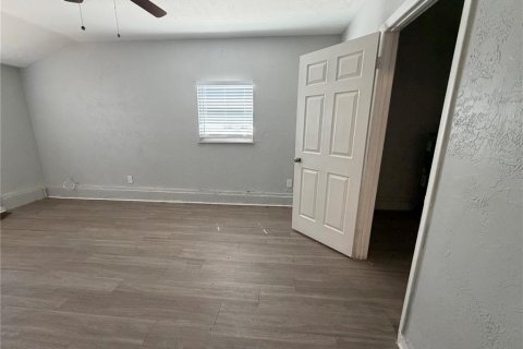 Villa ou maison à vendre à Saint Petersburg, Floride: 4 chambres, 96.8 m2 № 2415159 - photo 16