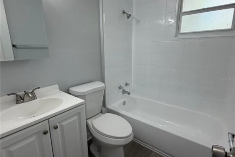 Villa ou maison à vendre à Saint Petersburg, Floride: 4 chambres, 96.8 m2 № 2415159 - photo 13