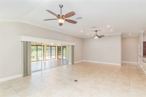 Casa en venta en The Villages, Florida, 3 dormitorios, 179.77 m2 № 1851845 - foto 21