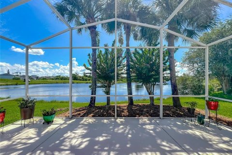 House in Orlando, Florida 4 bedrooms, 261.8 sq.m. № 1801594 - photo 3