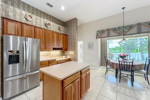 House in Orlando, Florida 4 bedrooms, 261.8 sq.m. № 1801594 - photo 16