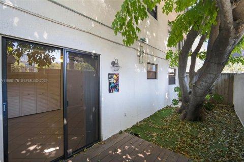 Квартира в Майами, Флорида 2 спальни, 64.01м2 № 2046461