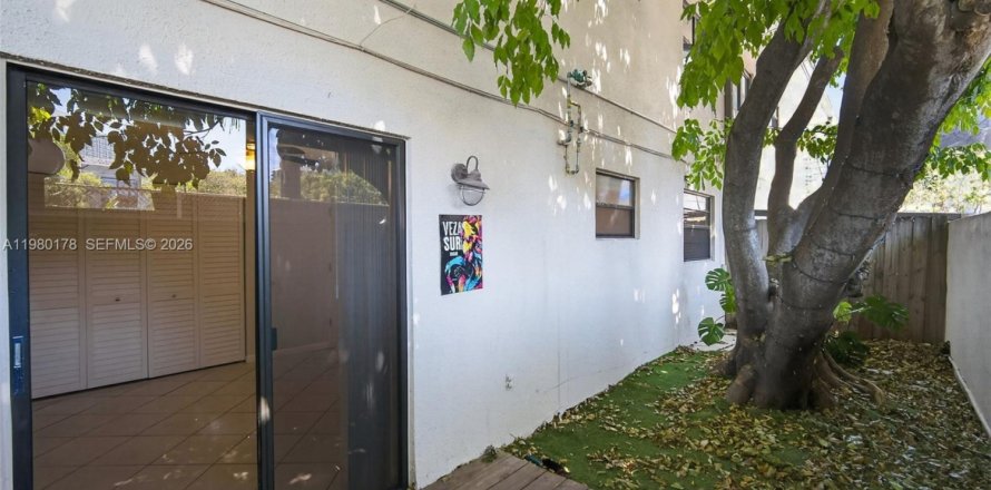 Квартира в Майами, Флорида 2 спальни, 64.01м2 № 2046461