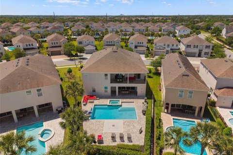 Villa ou maison à vendre à Kissimmee, Floride: 11 chambres, 510.59 m2 № 2406734 - photo 11
