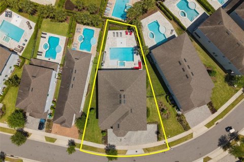 Villa ou maison à vendre à Kissimmee, Floride: 11 chambres, 510.59 m2 № 2406734 - photo 9