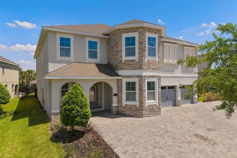 Villa ou maison à vendre à Kissimmee, Floride: 11 chambres, 510.59 m2 № 2406734 - photo 2