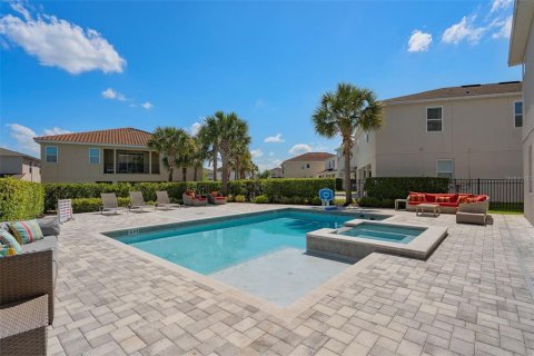 Villa ou maison à vendre à Kissimmee, Floride: 11 chambres, 510.59 m2 № 2406734 - photo 12