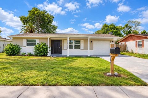 Casa en venta en Port Richey, Florida, 3 dormitorios, 102.19 m2 № 2387473 - foto 3