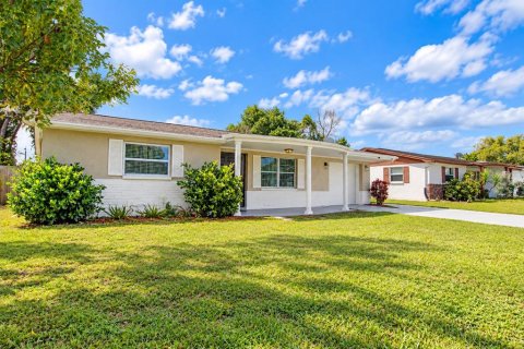 Casa en venta en Port Richey, Florida, 3 dormitorios, 102.19 m2 № 2387473 - foto 2