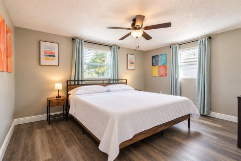 Casa en venta en Port Richey, Florida, 3 dormitorios, 102.19 m2 № 2387473 - foto 13