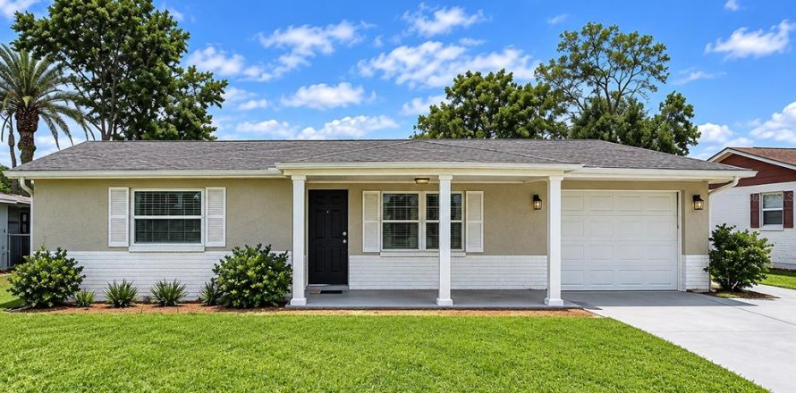 Casa en Port Richey, Florida 3 dormitorios, 102.19 m2 № 2387473