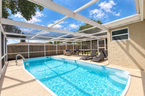 Casa en venta en Port Richey, Florida, 3 dormitorios, 102.19 m2 № 2387473 - foto 25
