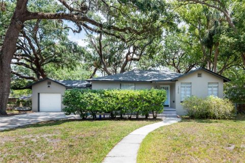 Casa en venta en Tampa, Florida, 4 dormitorios, 163.23 m2 № 1676062 - foto 1