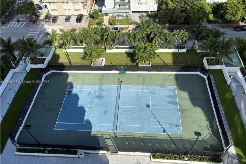 Condo in Miami Beach, Florida, 2 bedrooms  № 1954303 - photo 30